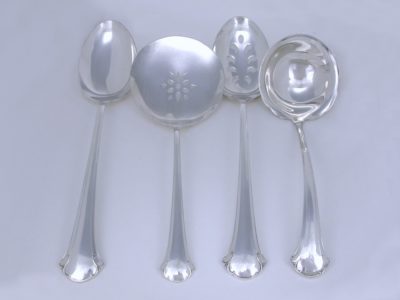 Serving pieces (tablespoon, tomato server, pierced tablespoon, gravy ladle)